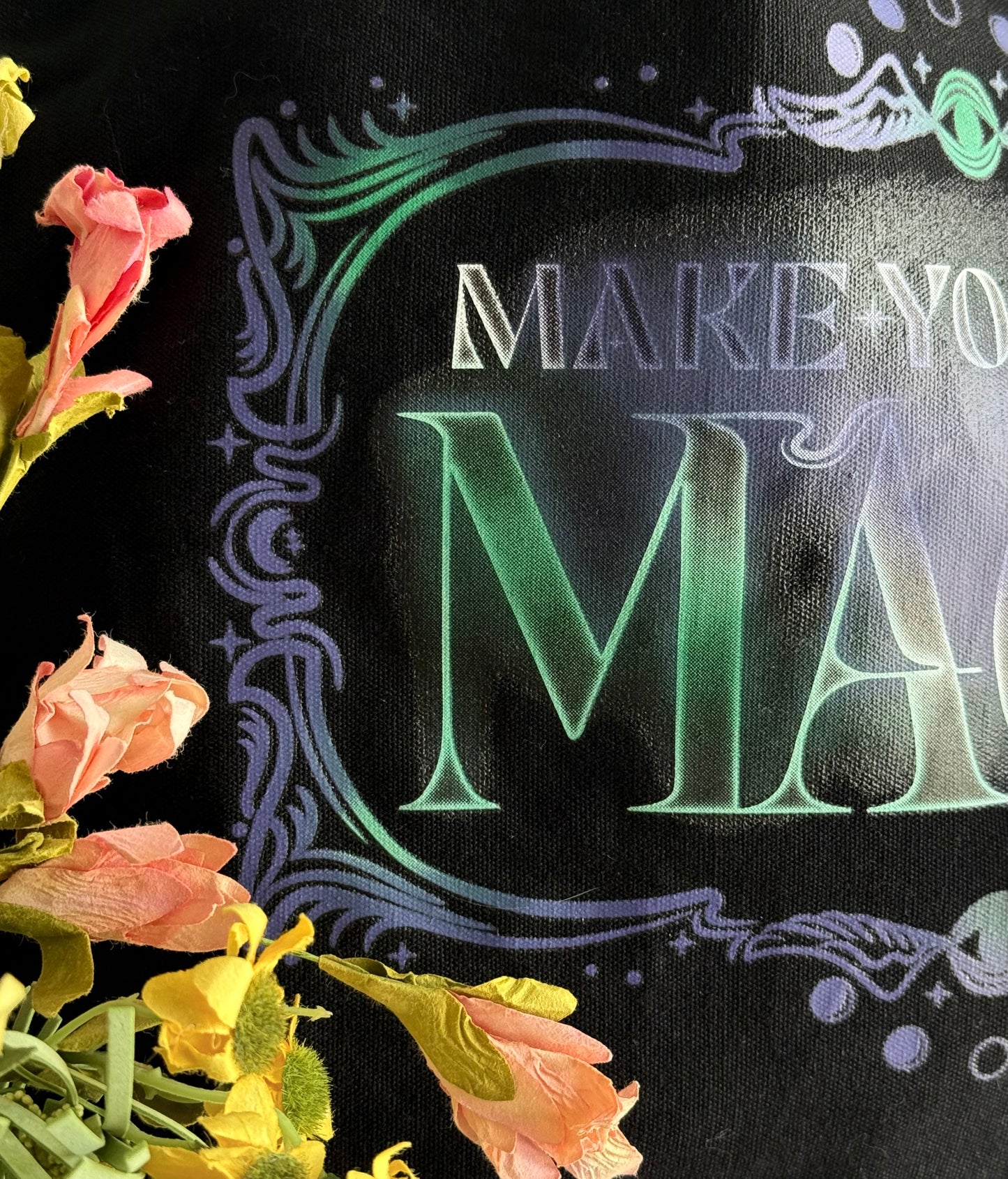 💚 “Make Your Own Magic” Tote 🪄