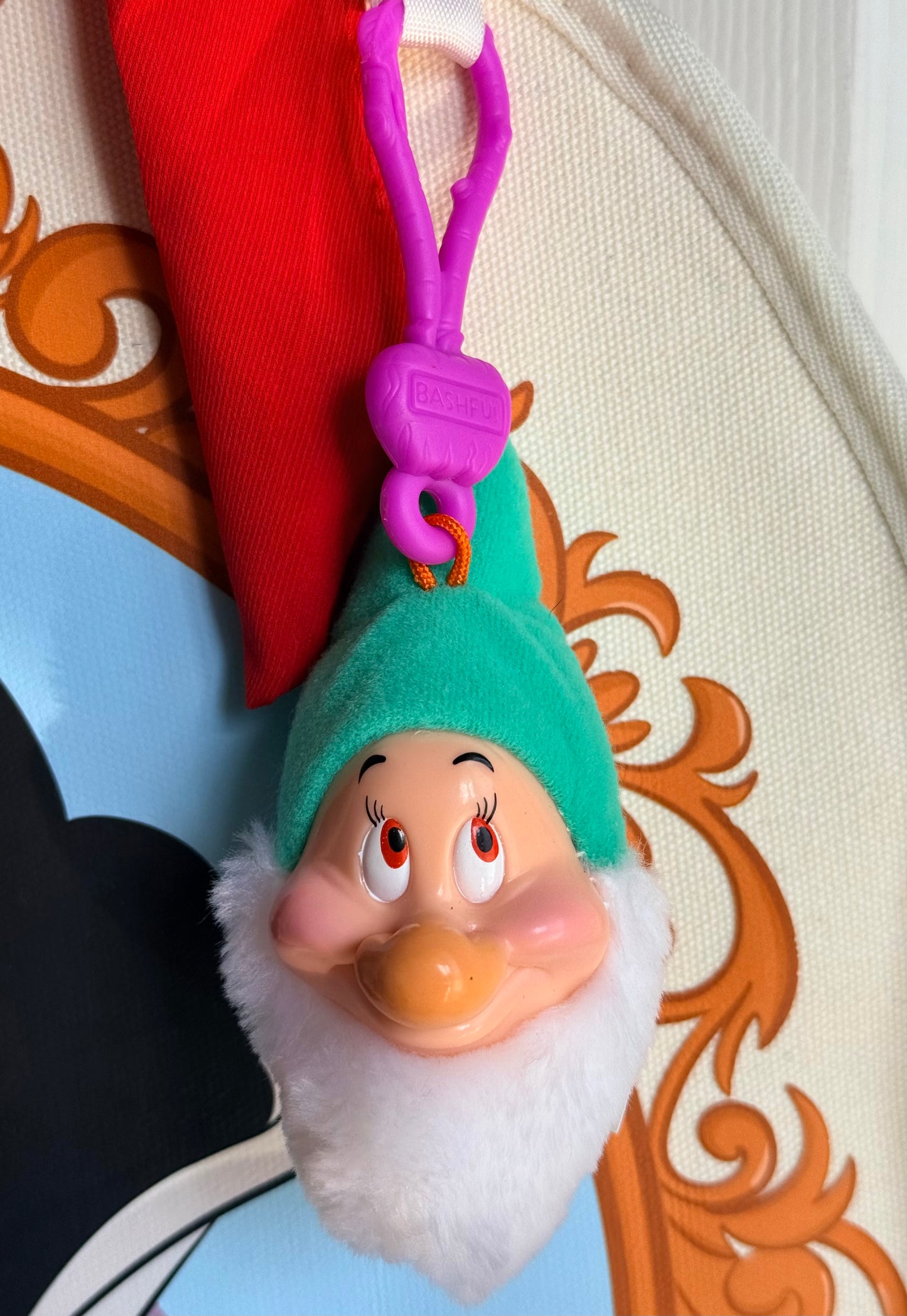 🍎✨Vintage Snow White & the Seven Dwarfs Bag Charms✨🍎