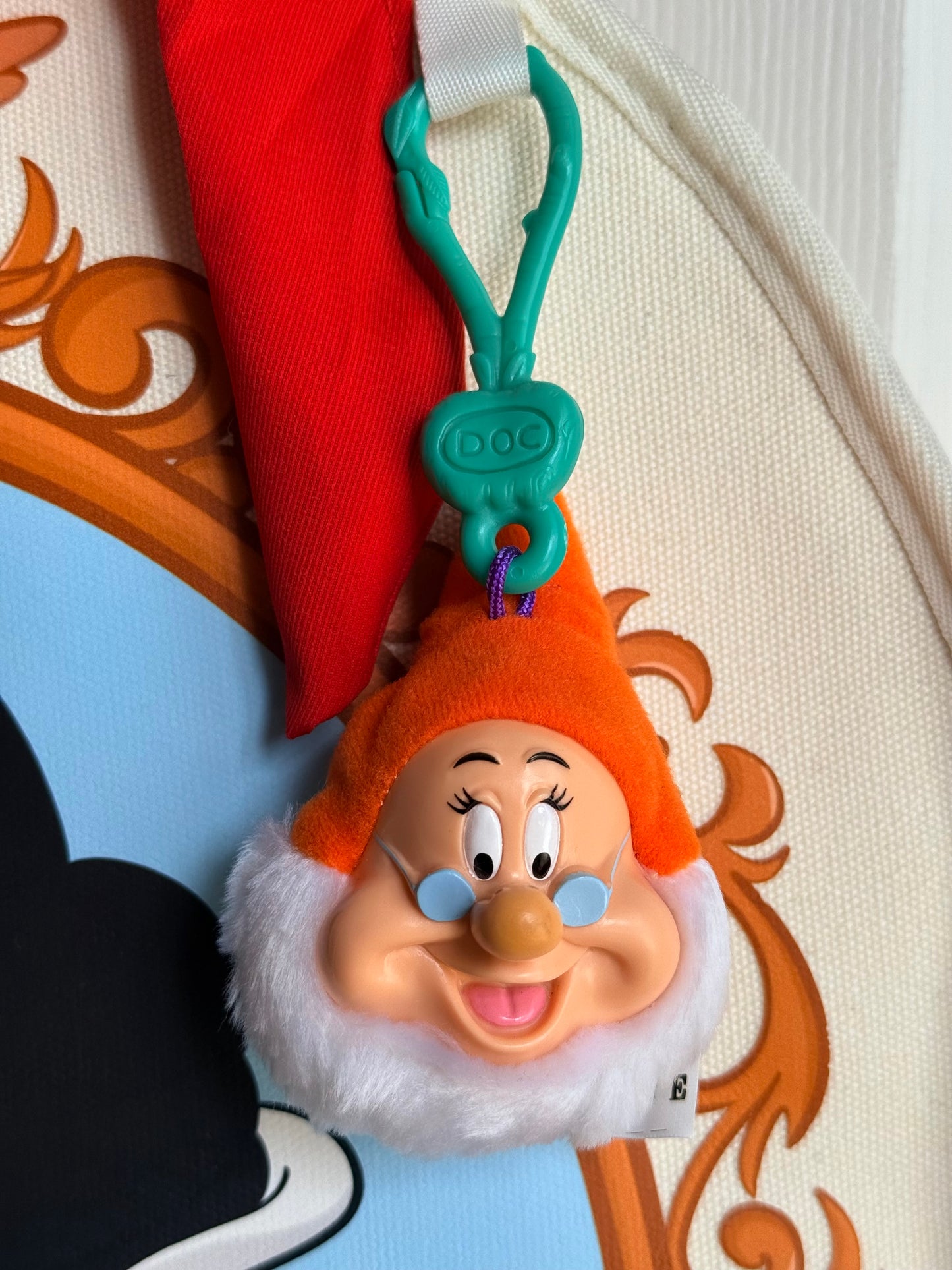 🍎✨Vintage Snow White & the Seven Dwarfs Bag Charms✨🍎